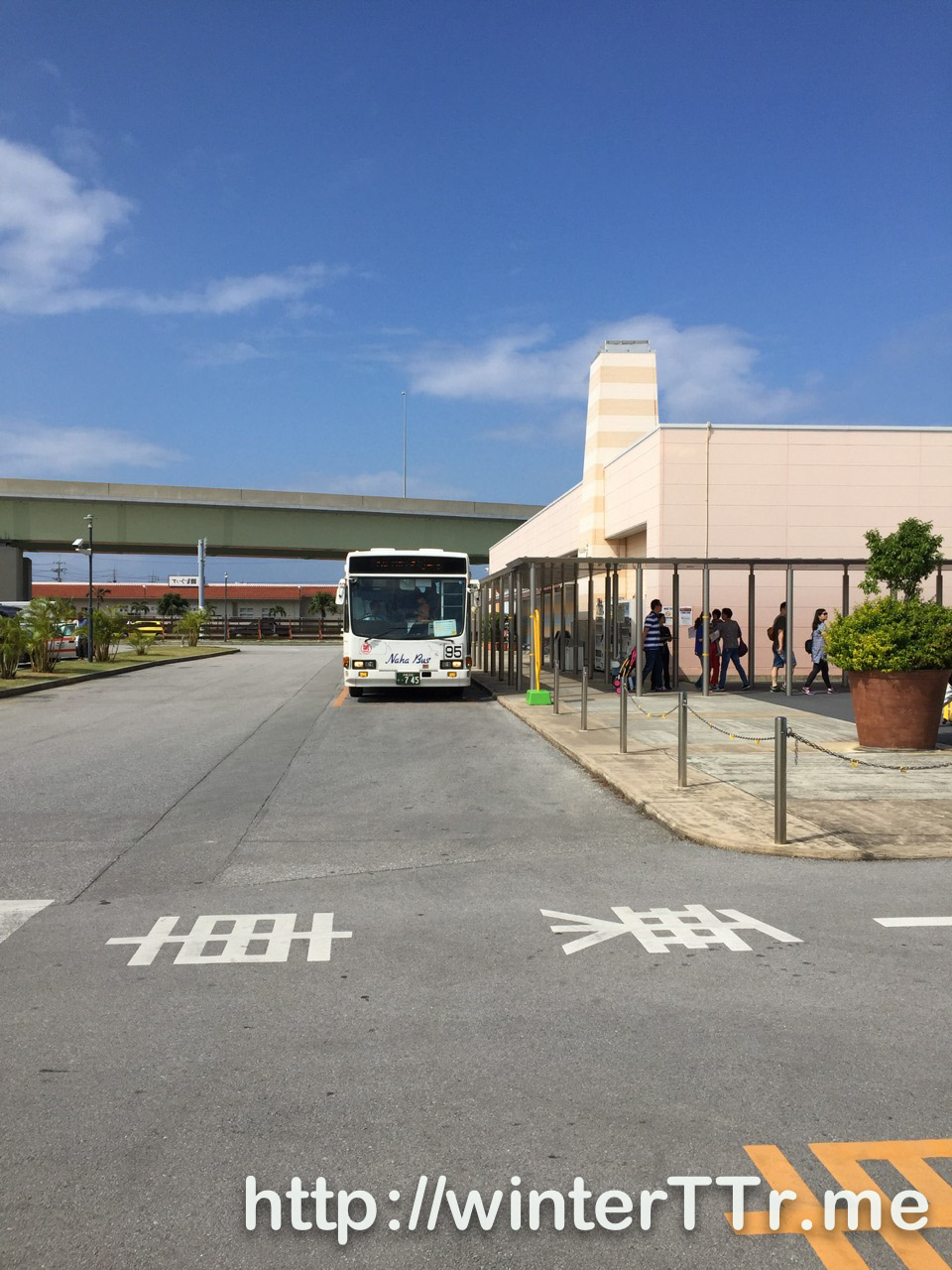 airport-bus-95.jpg